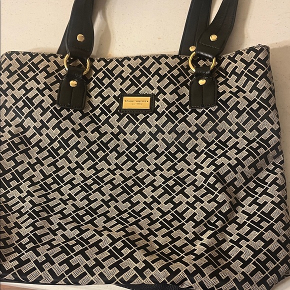 Tommy Hilfiger Black and Cream Geometric Tote - Picture 3 of 10
